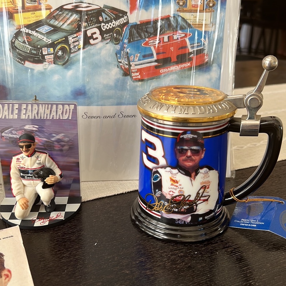 NASCAR Collection Lot - Picture 6 of 7